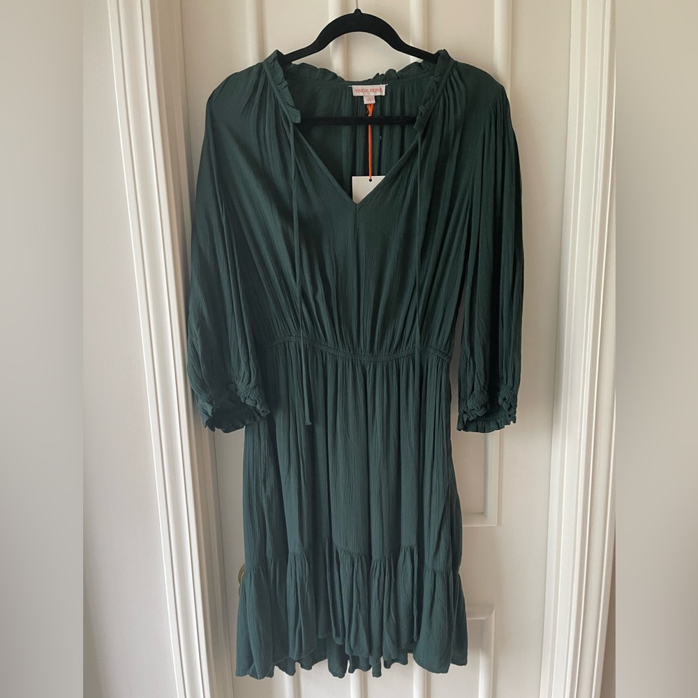 NWT Knox Rose Forest Green V-Neck Tiered Midi Dress